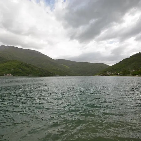Villa Jablanica Lake 4*